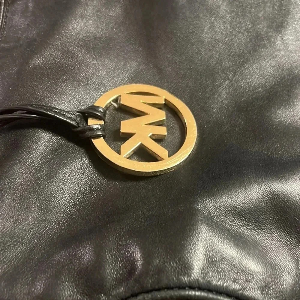 Michael Kors calf leather tote - Picture 2 of 9